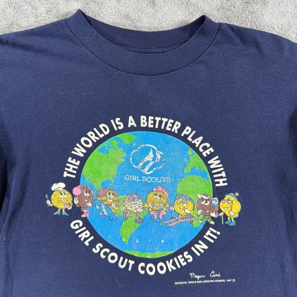 VINTAGE 1997 The World is a Better Place with Girl Scout Cookies in it! Tee